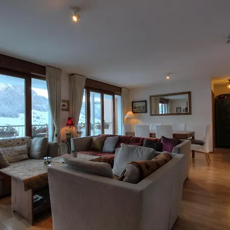 Apartament Rosat 22 *