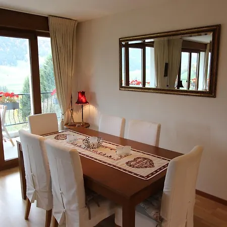 Appartement Rosat 22 *